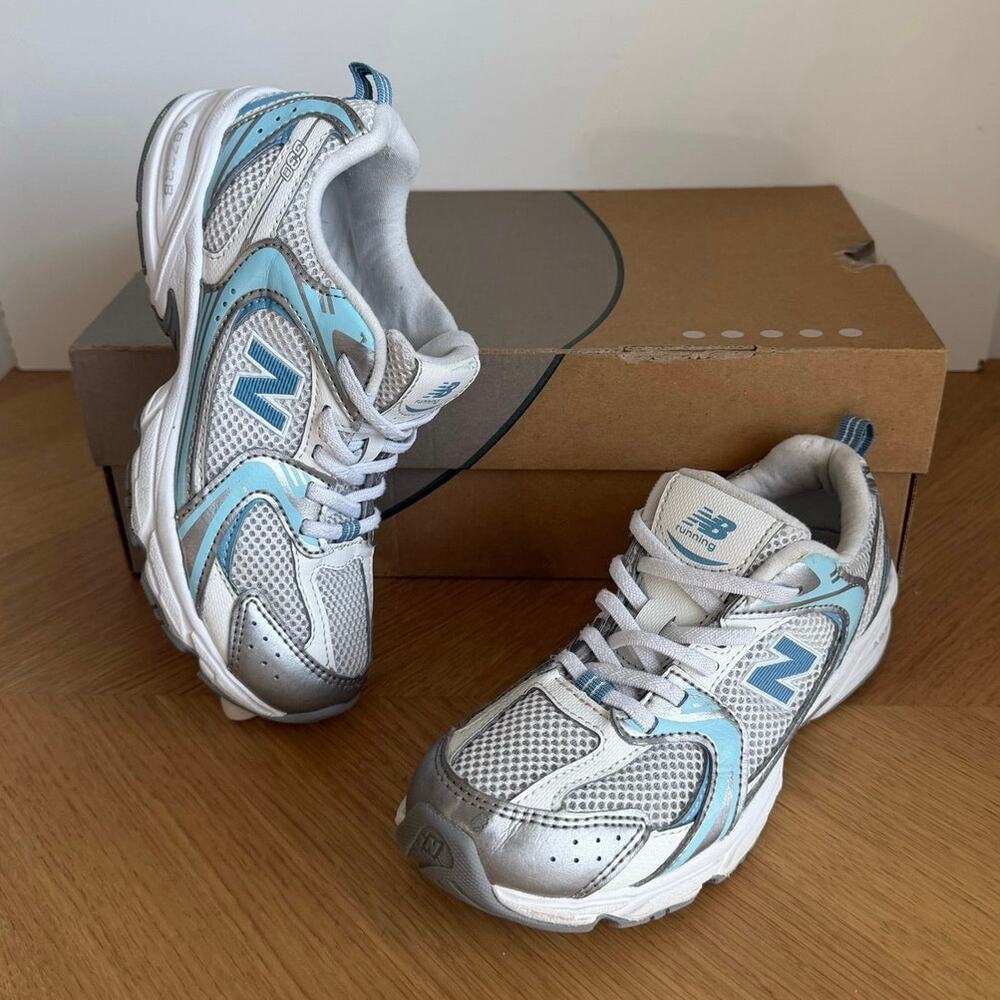 New Balance 530 Bungee “White/ Blue” Kids Sneakers- SZ 2 Y